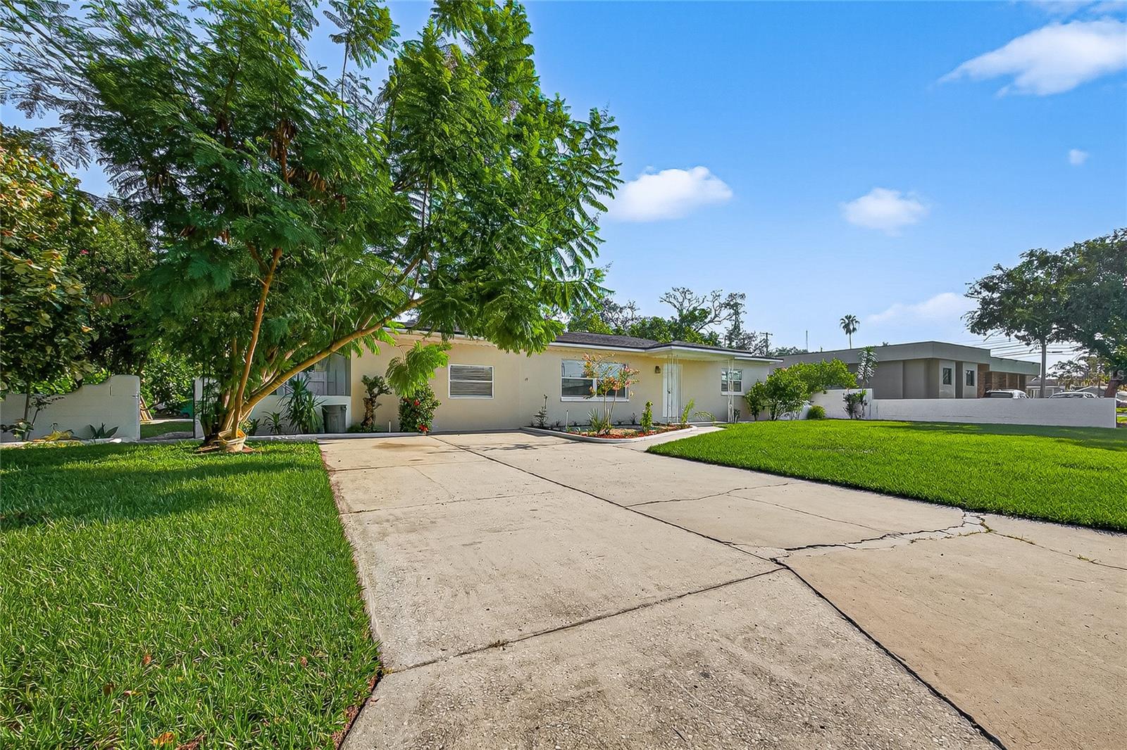 Image 4 of 50 For 2503 Diana Street
