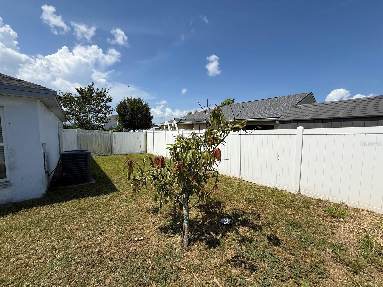 Image 10 of 12 For 1216 24th Street E
