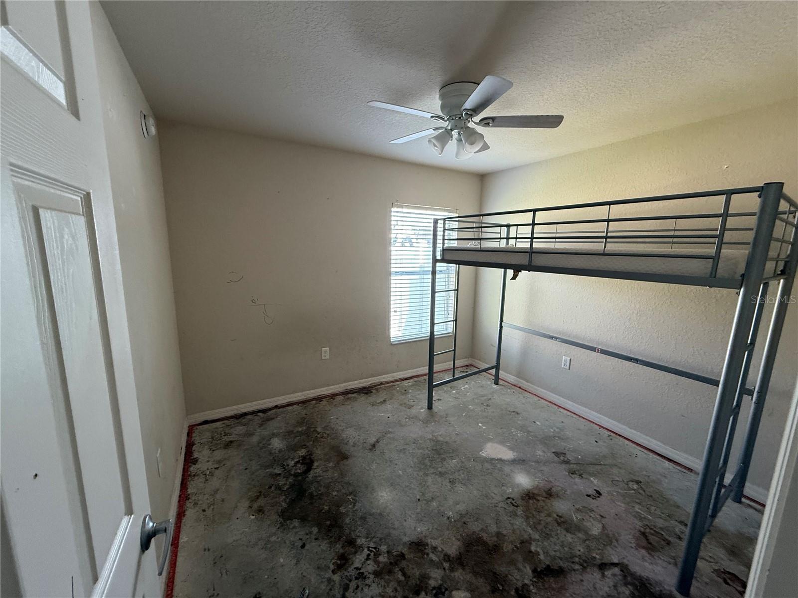 Image 5 of 12 For 1216 24th Street E