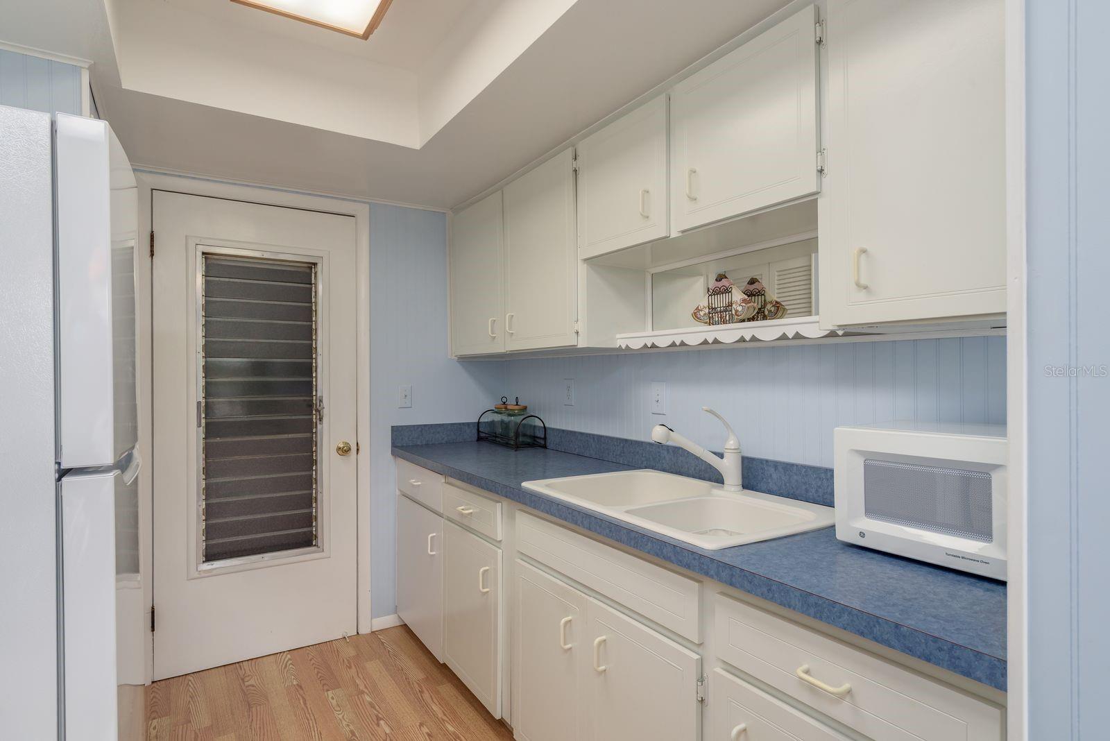 Image 12 of 55 For 2738 Sherbrooke Lane C