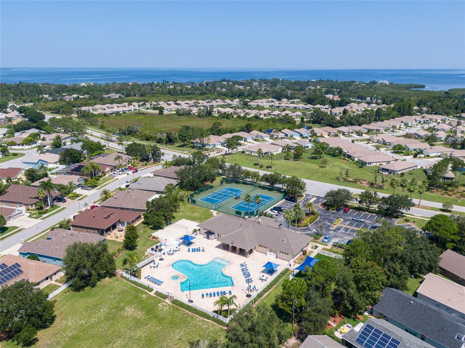 Listing photo id 21 for 2926 Walnut Grove Court