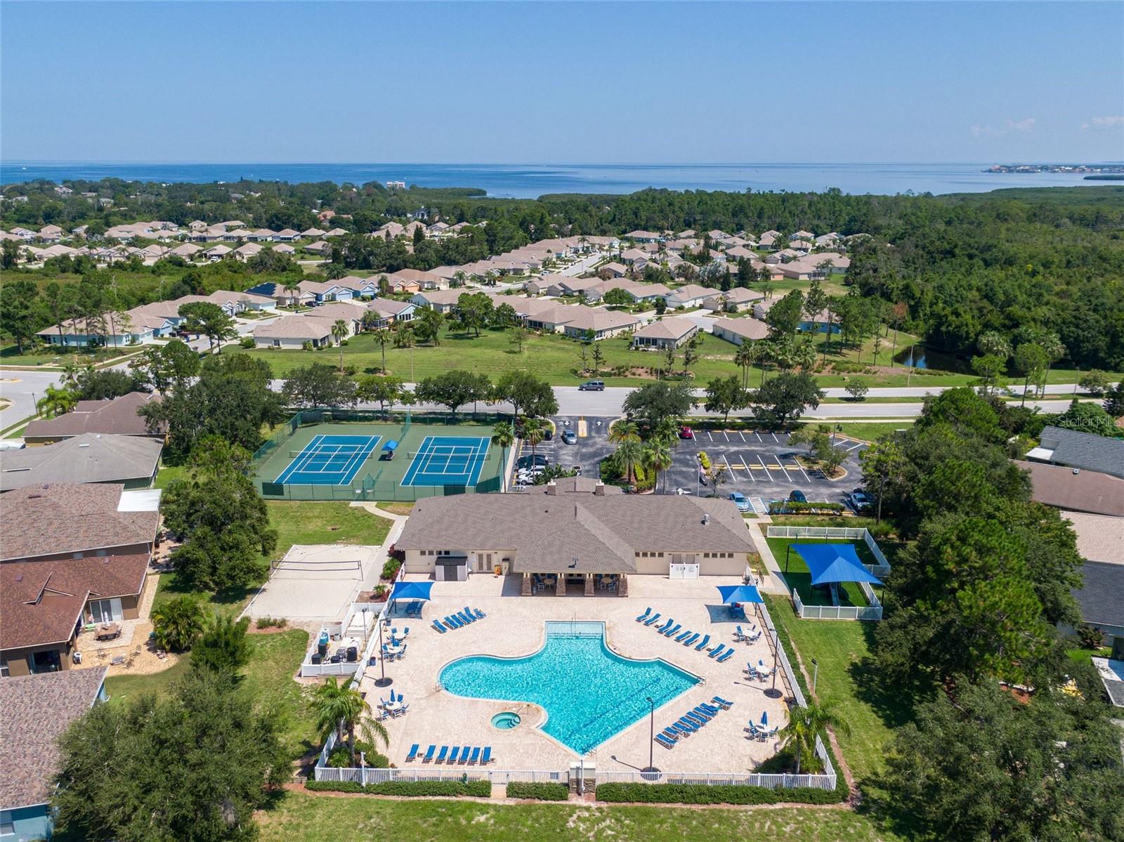 Listing photo id 22 for 2926 Walnut Grove Court
