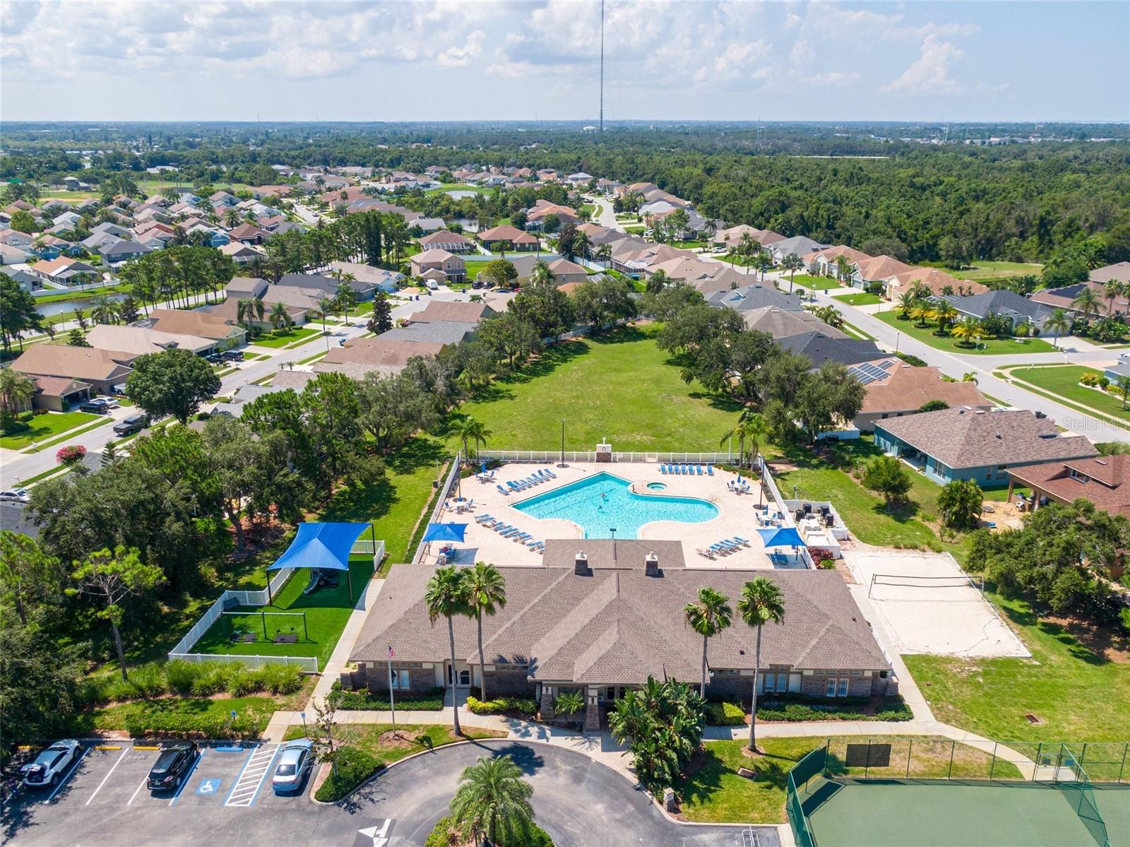 Listing photo id 24 for 2926 Walnut Grove Court