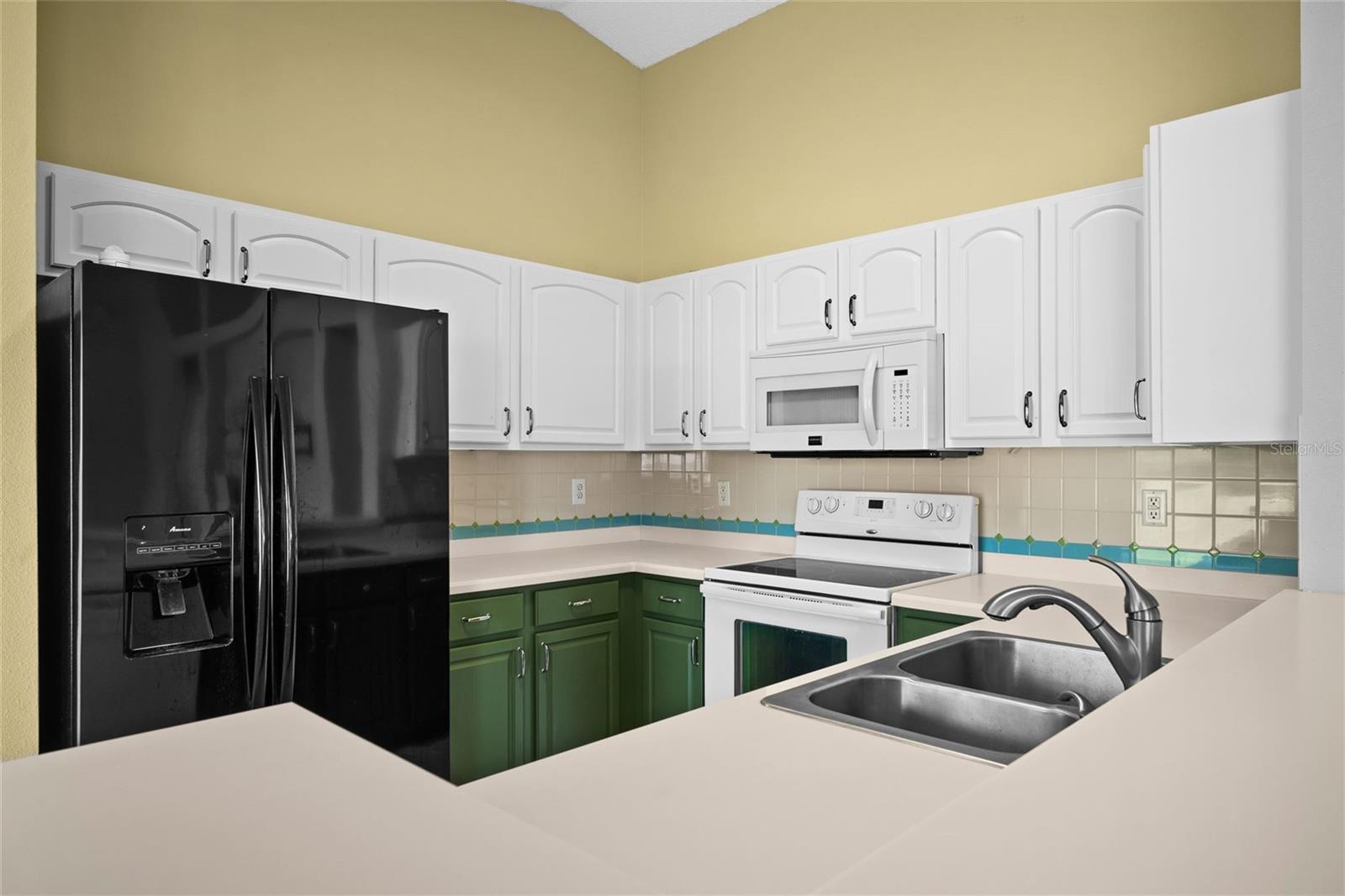 Listing photo id 5 for 2926 Walnut Grove Court