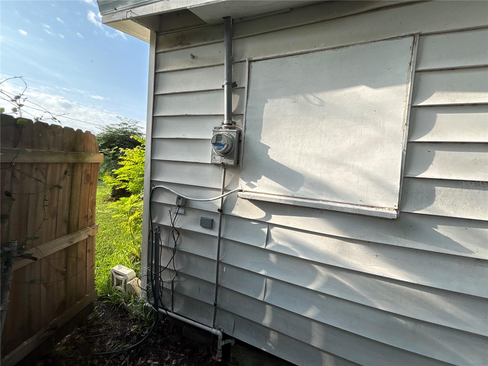 Image 4 of 20 For 109 Verona Street S