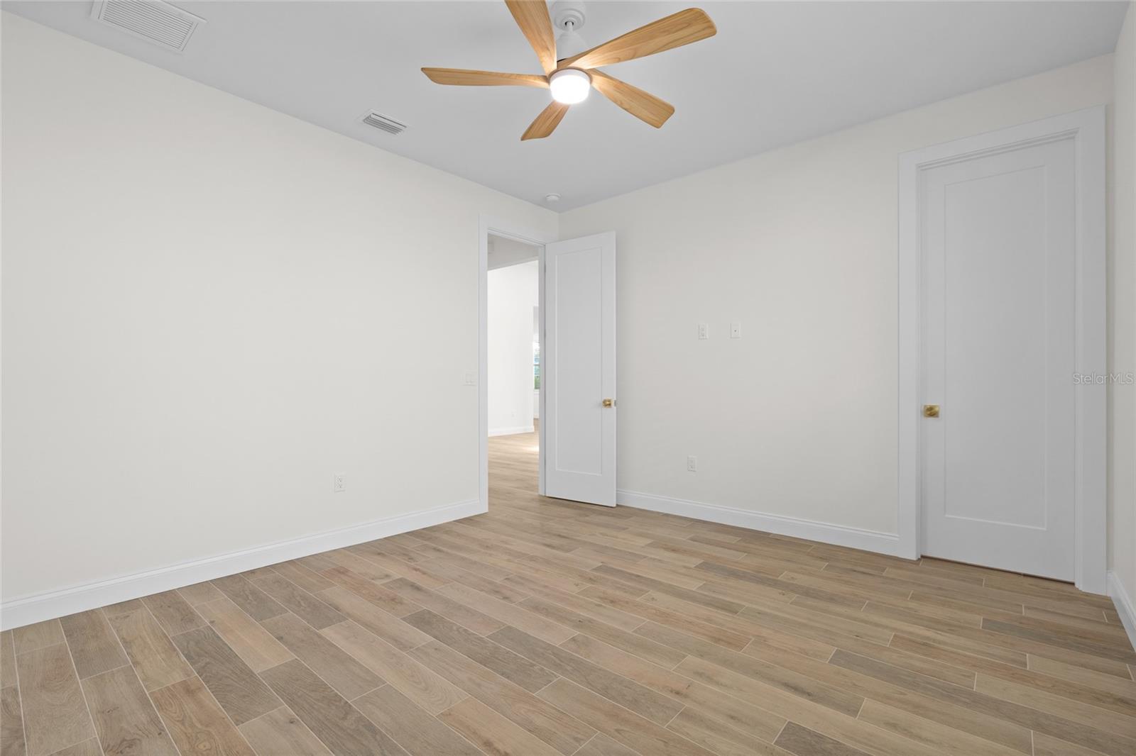 Image 25 of 40 For 1621 31st Avenue N