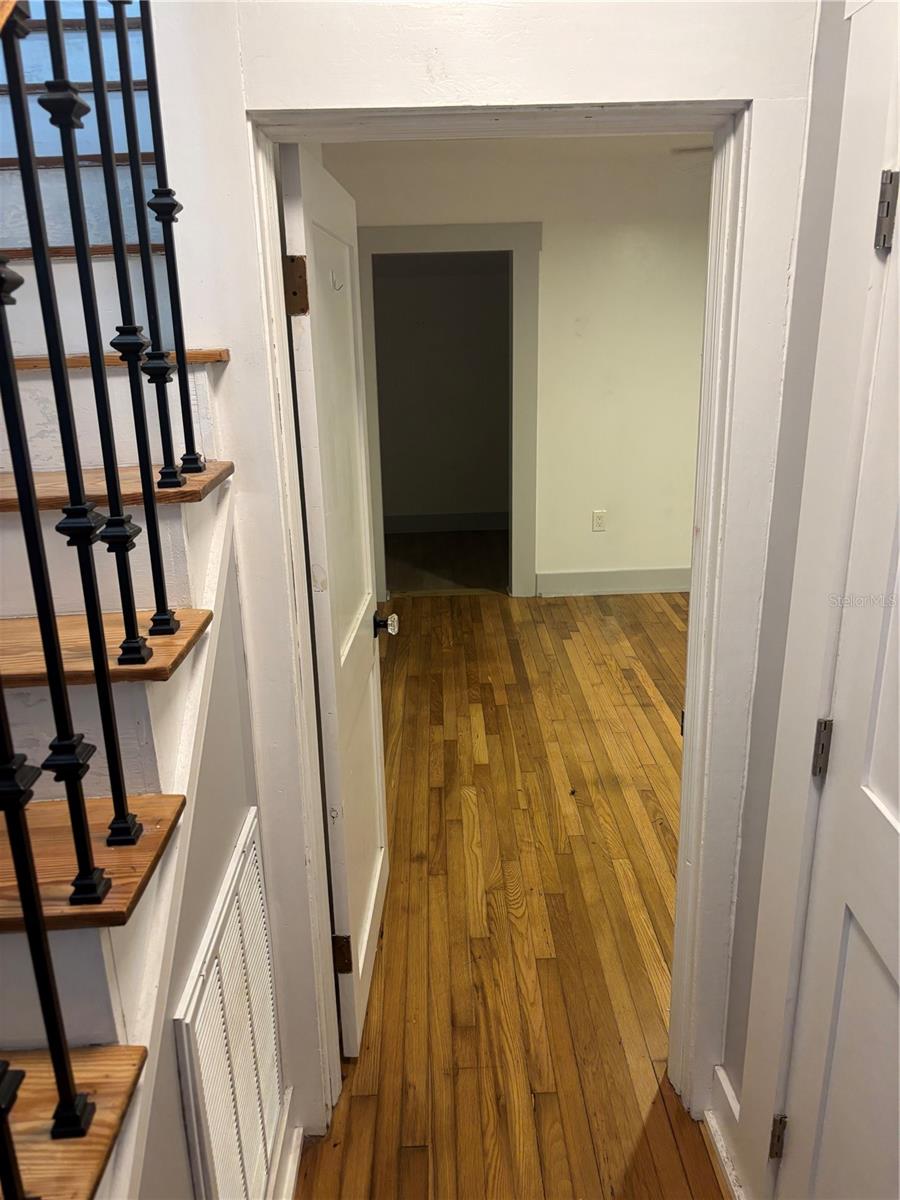 Image 7 of 31 For 99 Lambright Street