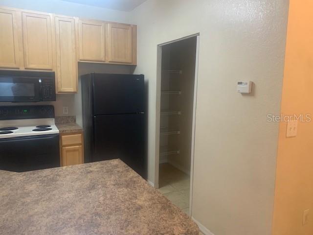 Image 4 of 18 For 10103 Courtney Oaks Circle 202