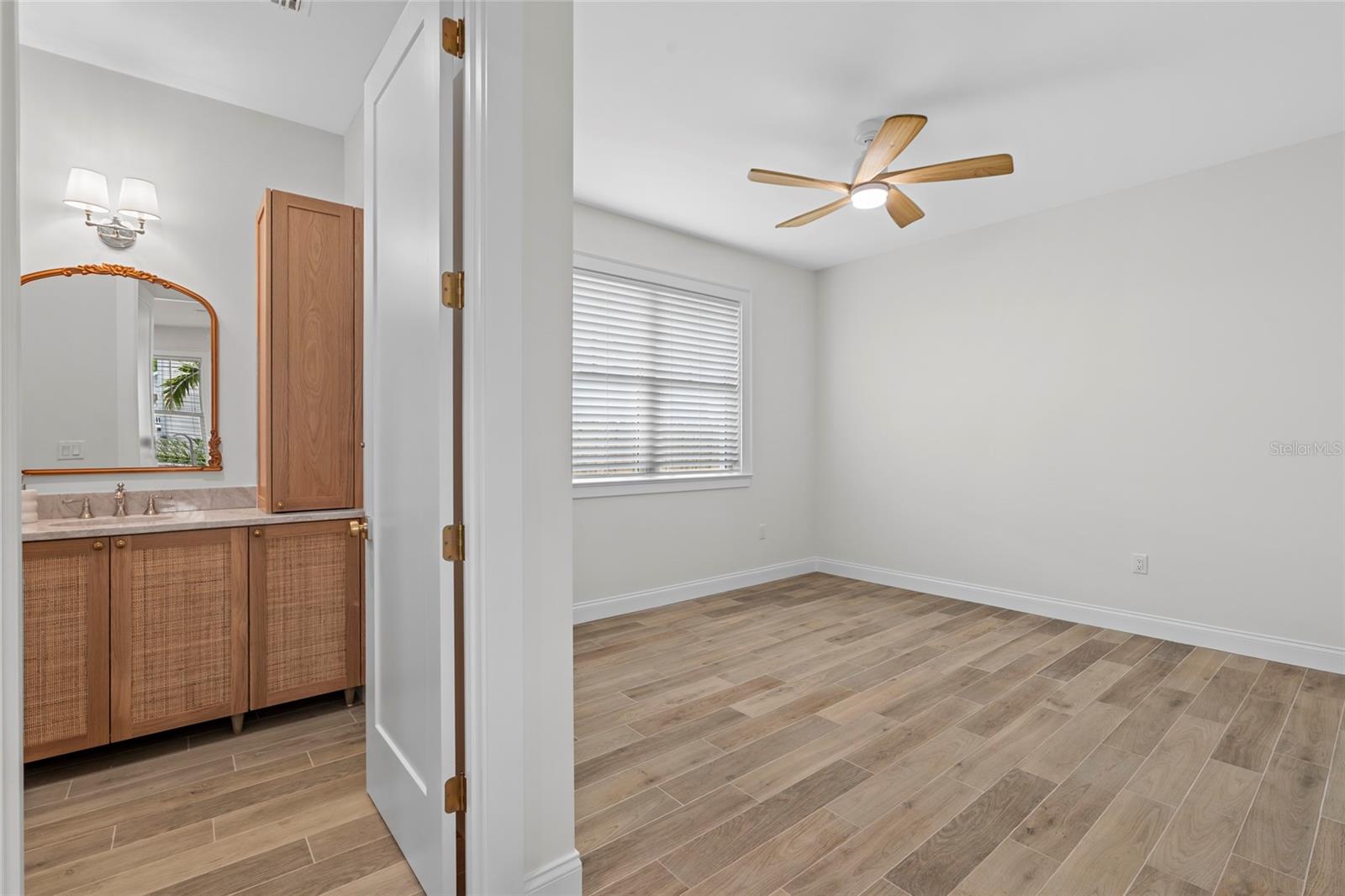 Image 14 of 31 For 1623 31st Avenue N