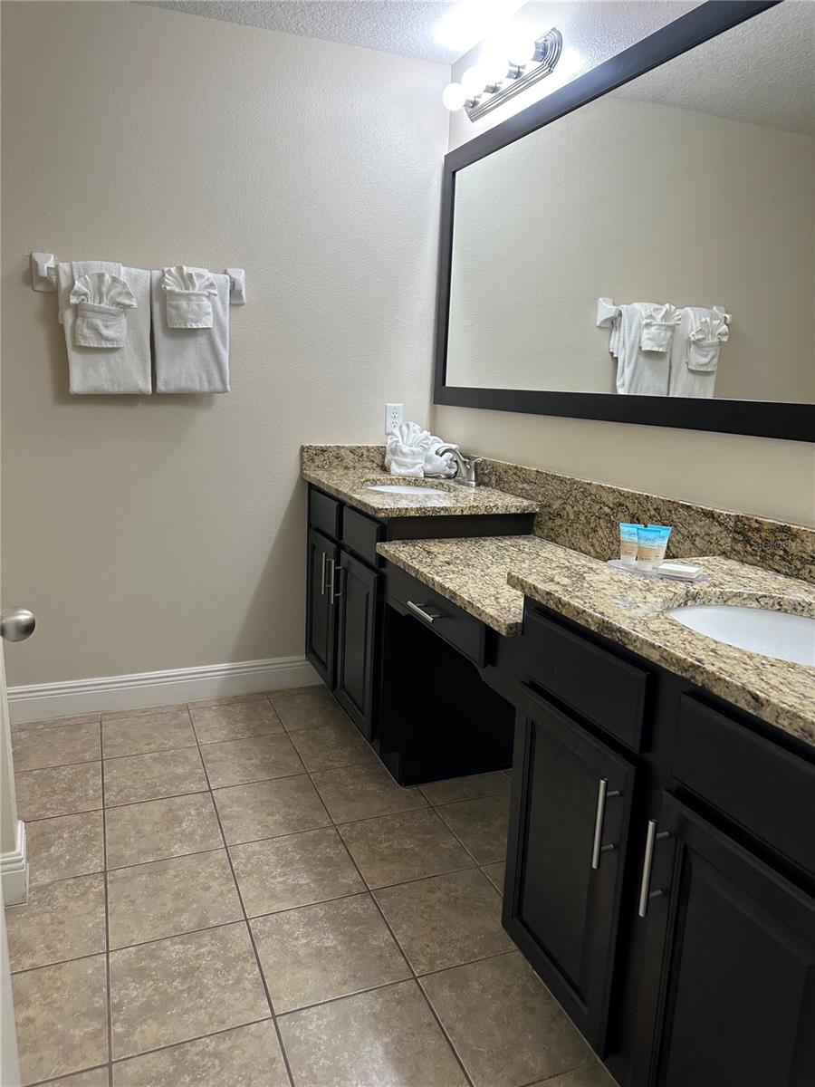 Image 11 of 16 For 8157 Roseville Blvd