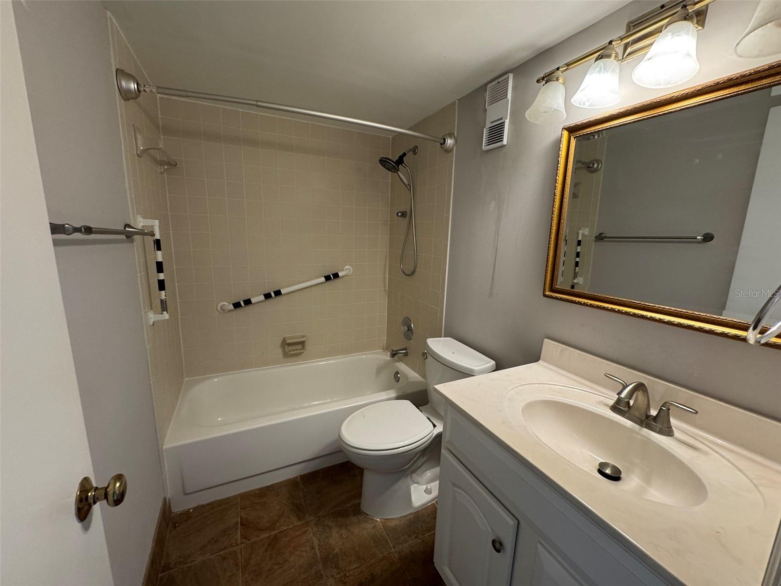 Image 30 of 34 For 3211 Swann Avenue 907