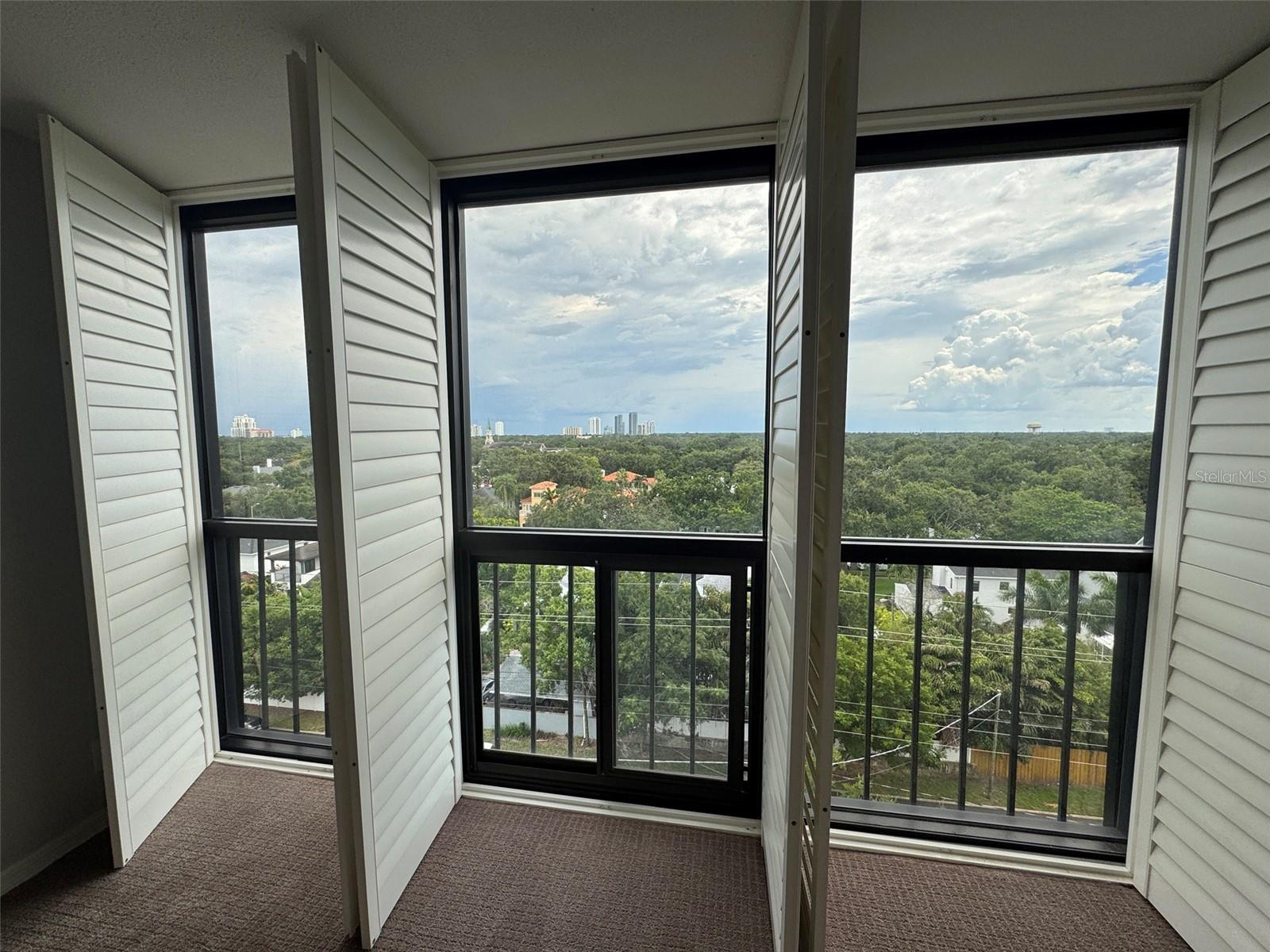 Image 9 of 34 For 3211 Swann Avenue 907