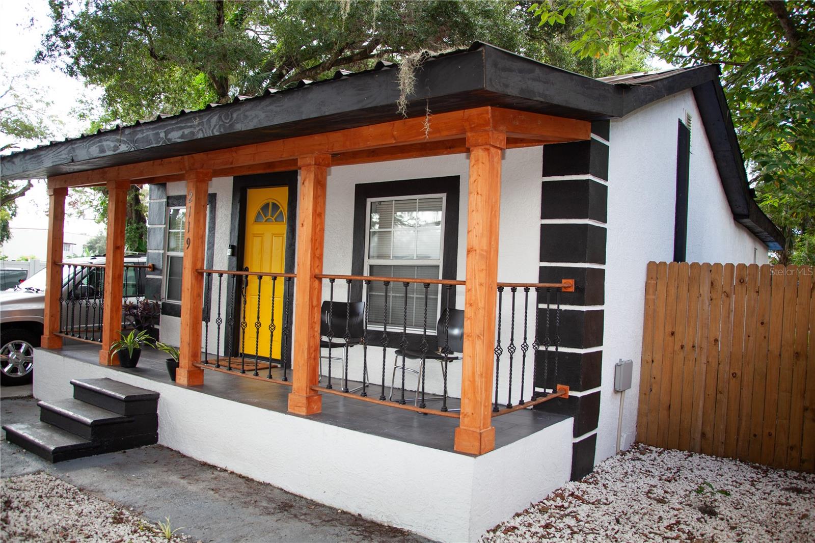 Image 4 of 17 For 2119 Ellicott Street