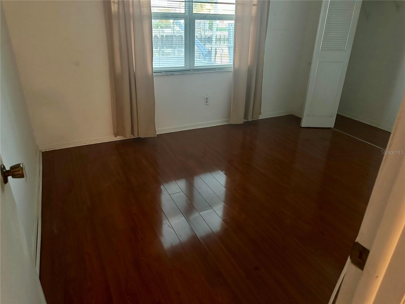 Image 12 of 22 For 3920 Venetian Way