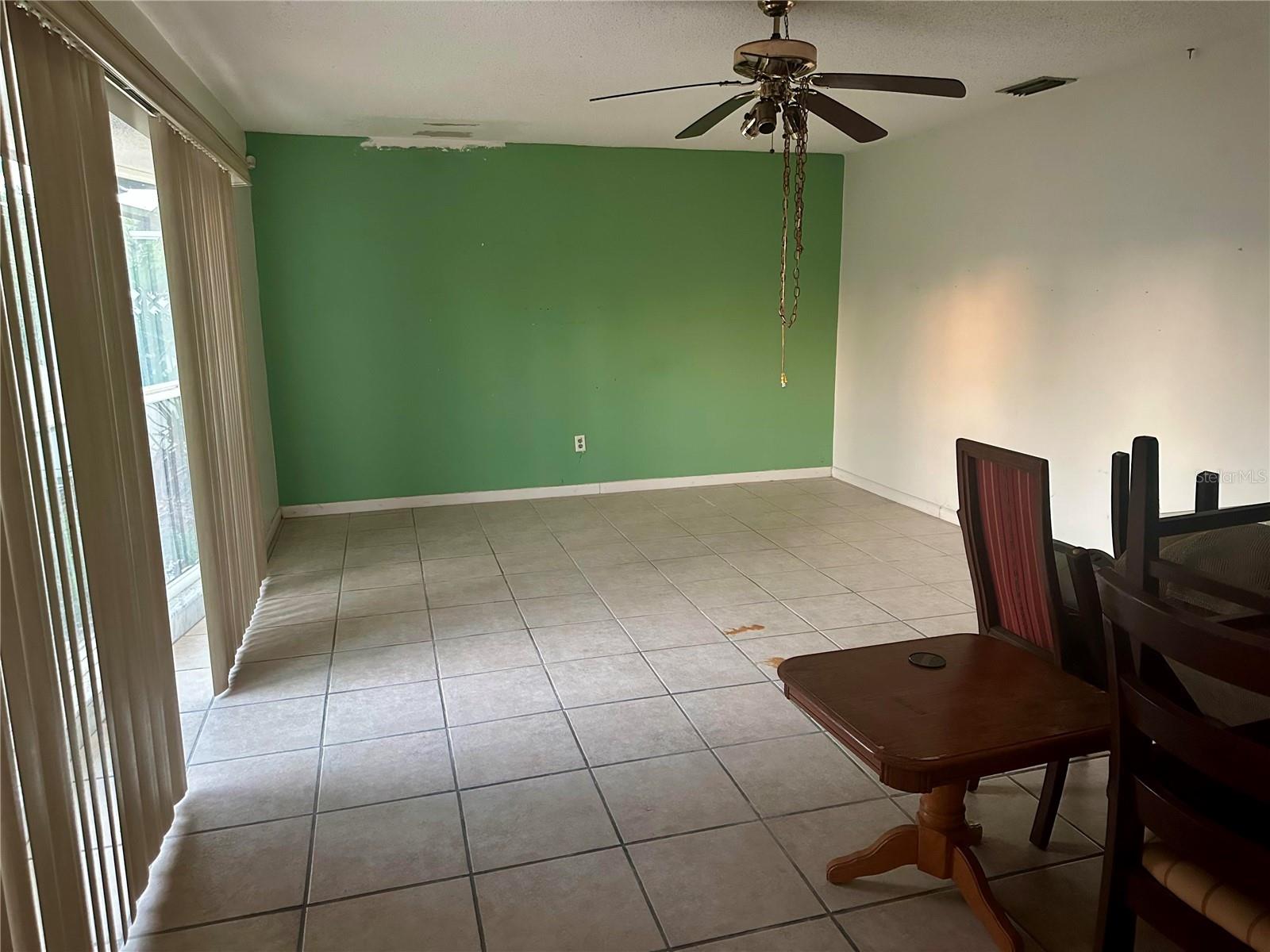 Image 4 of 22 For 3920 Venetian Way