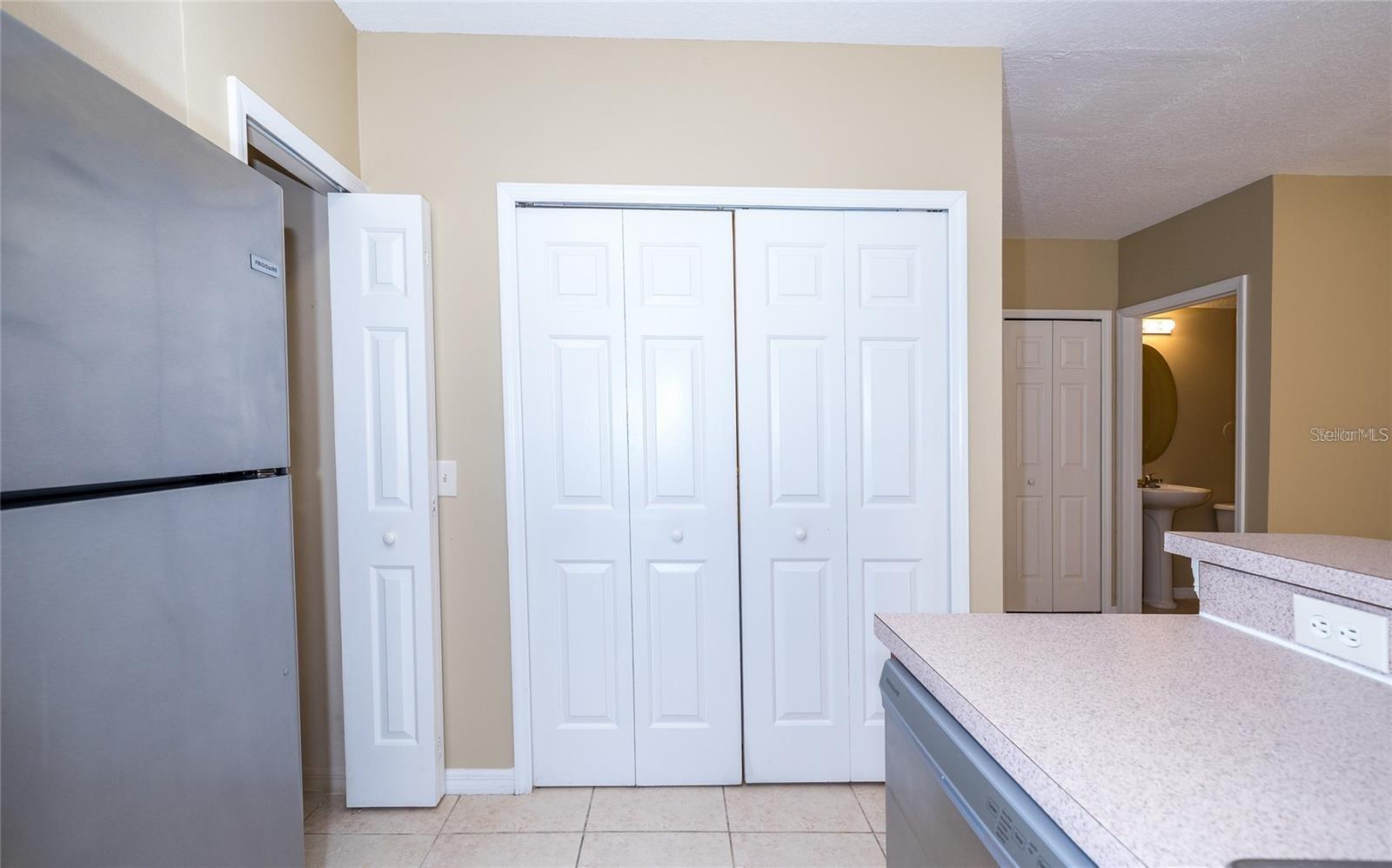 Image 11 of 31 For 1238 Beckenham Way