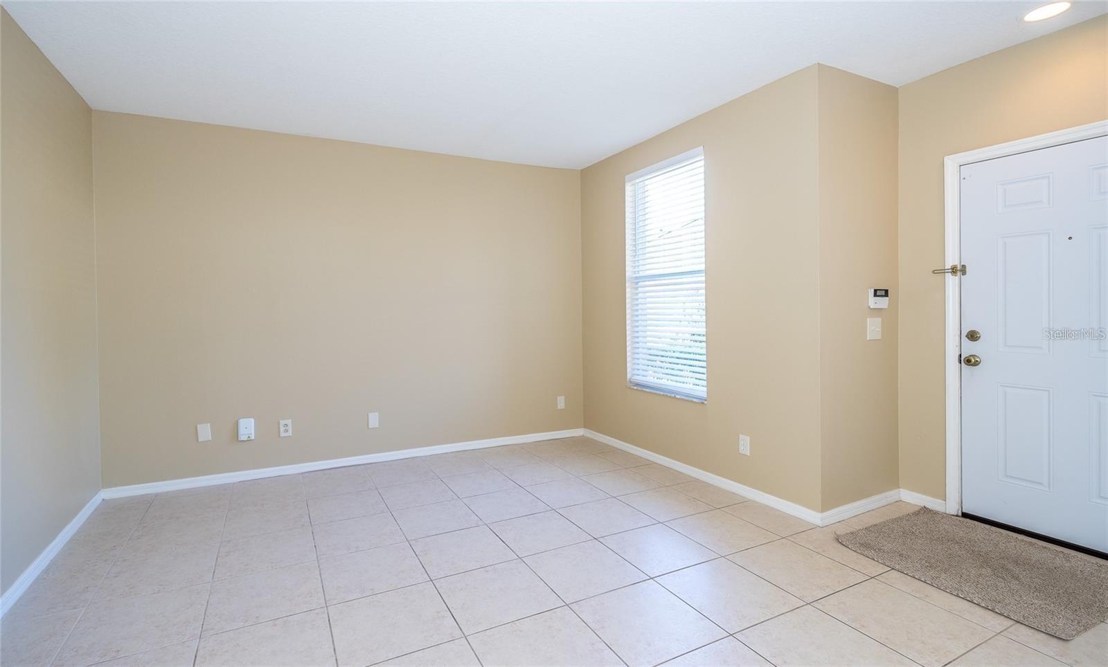 Image 3 of 31 For 1238 Beckenham Way