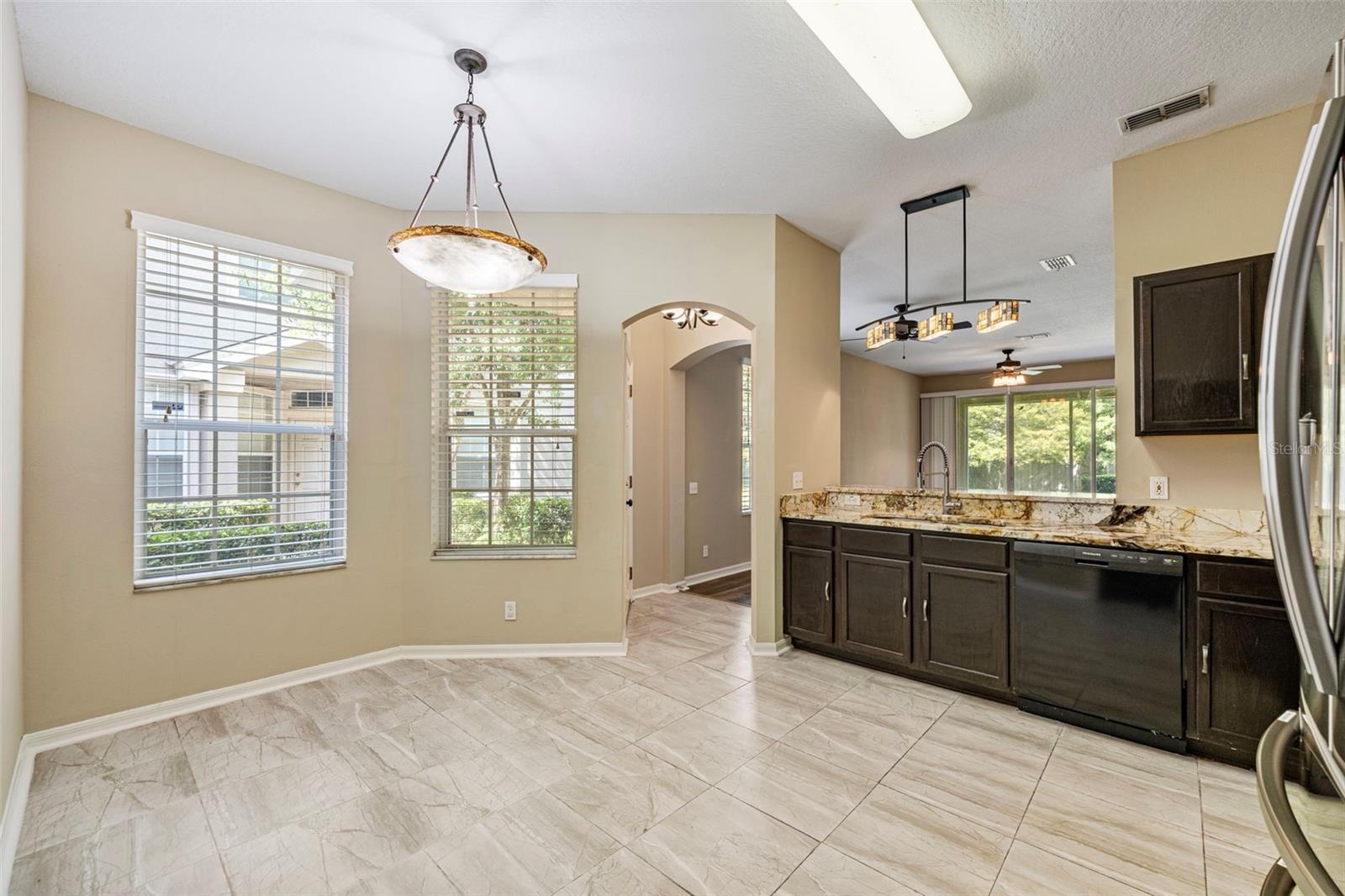 Image 11 of 53 For 4140 Bismarck Palm Drive