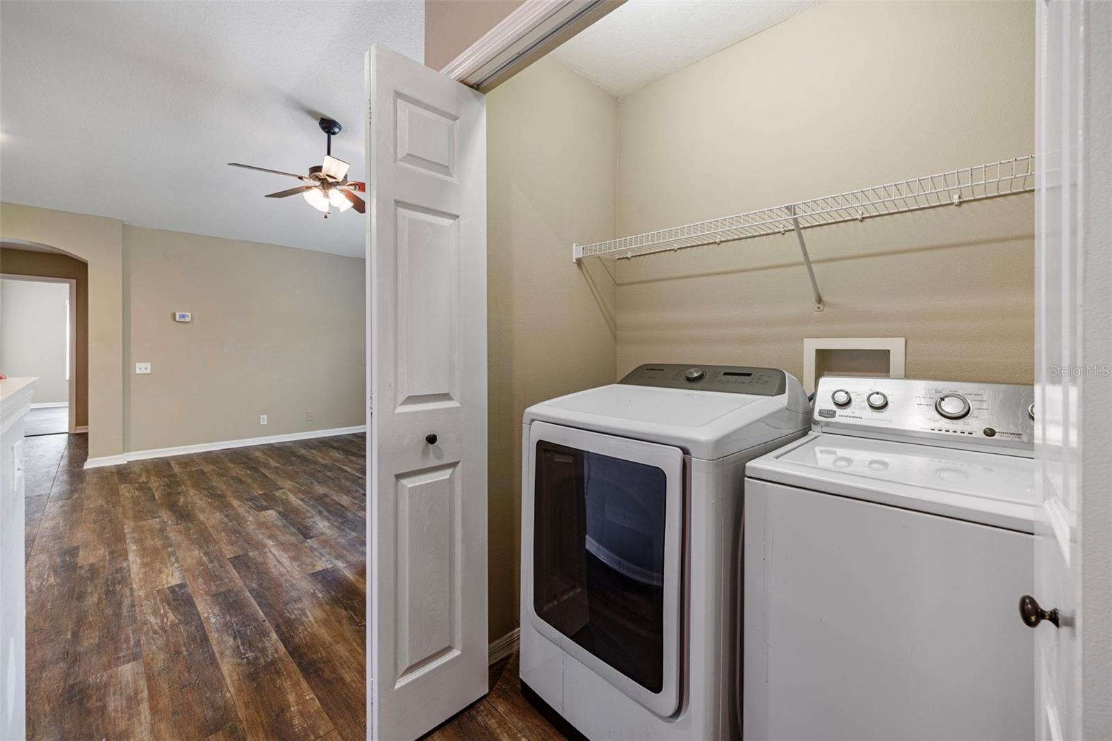 Image 18 of 53 For 4140 Bismarck Palm Drive