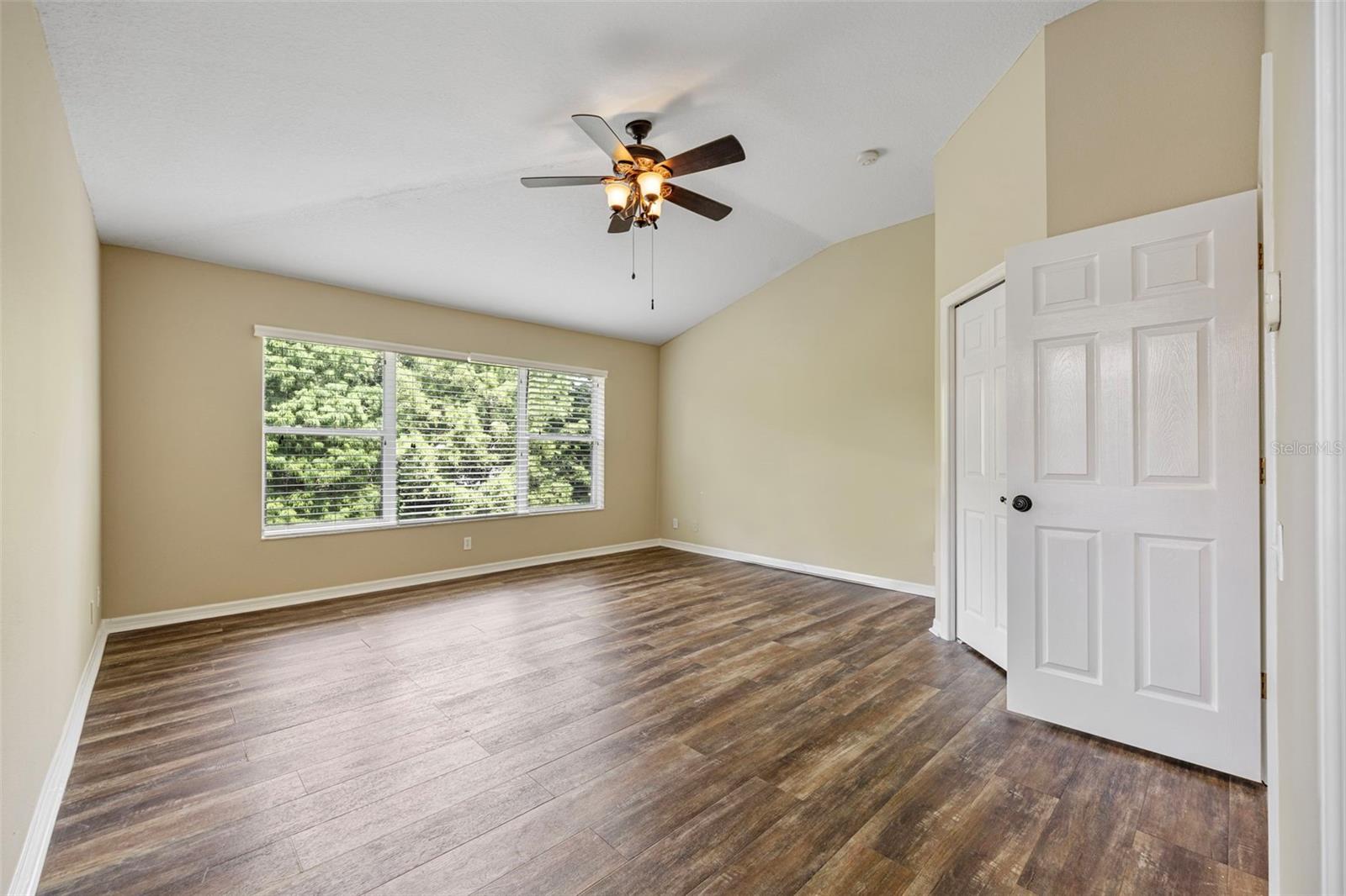 Image 20 of 53 For 4140 Bismarck Palm Drive