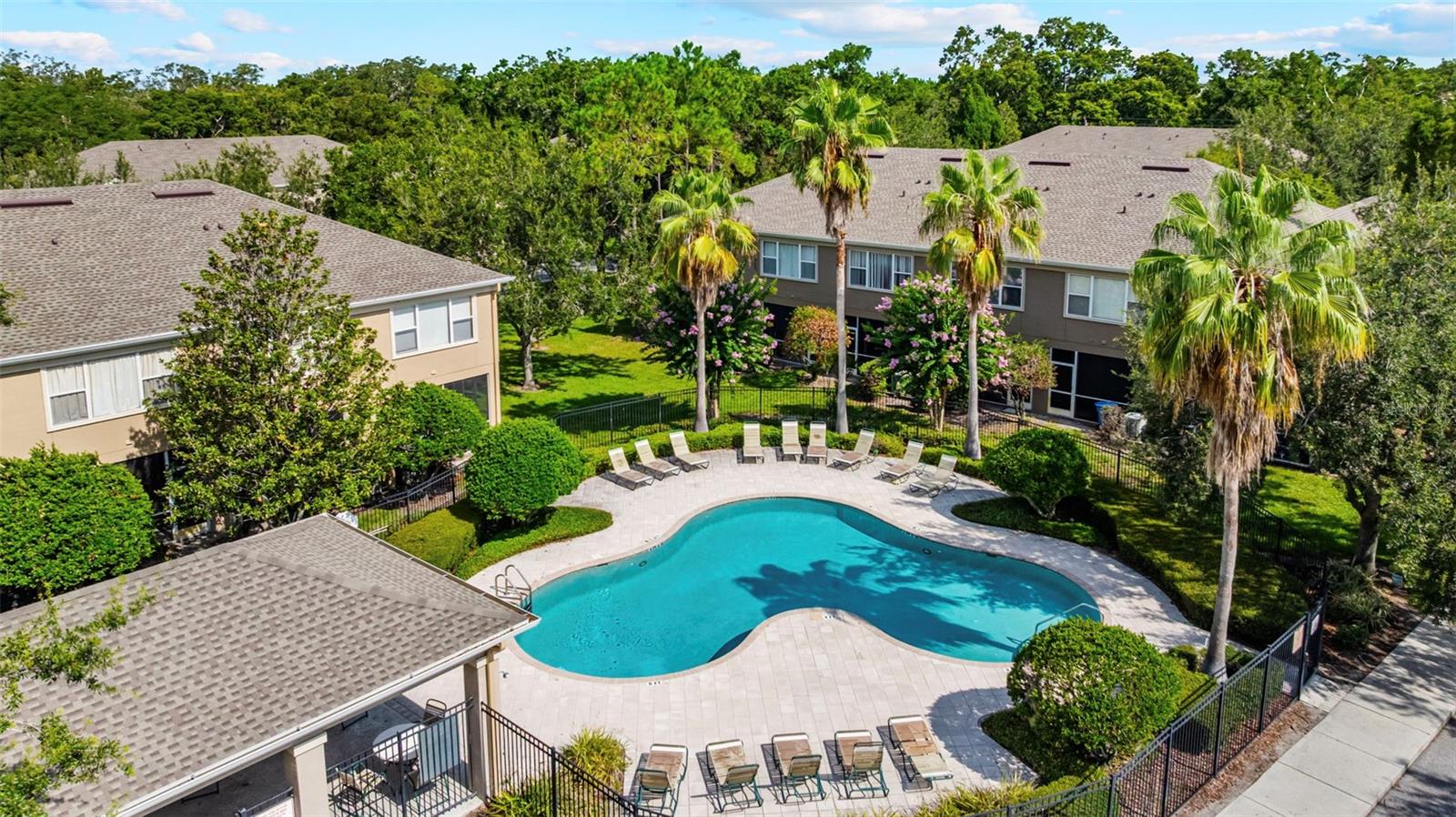 Image 34 of 53 For 4140 Bismarck Palm Drive