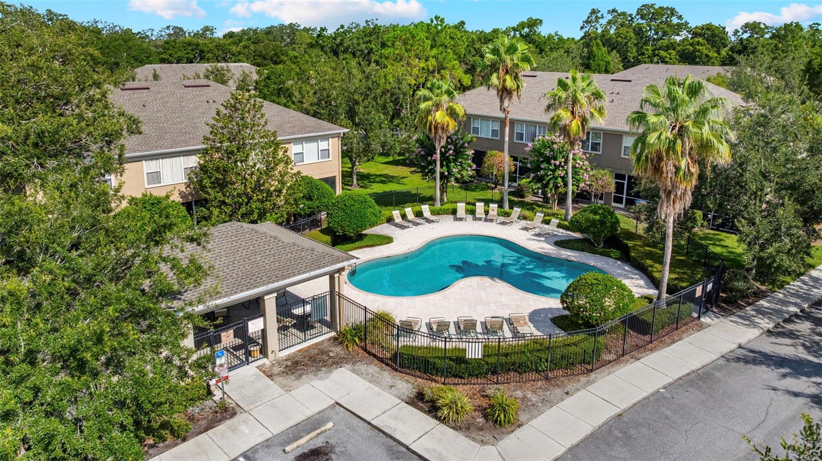 Image 36 of 53 For 4140 Bismarck Palm Drive