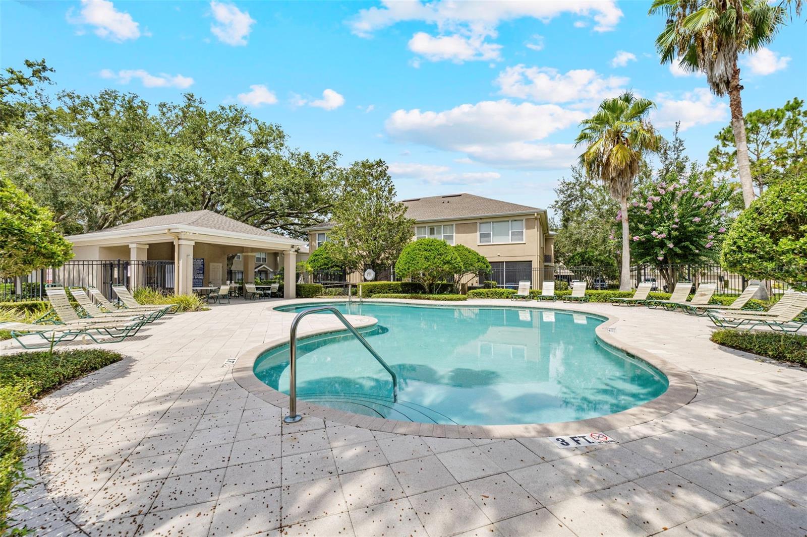Image 37 of 53 For 4140 Bismarck Palm Drive