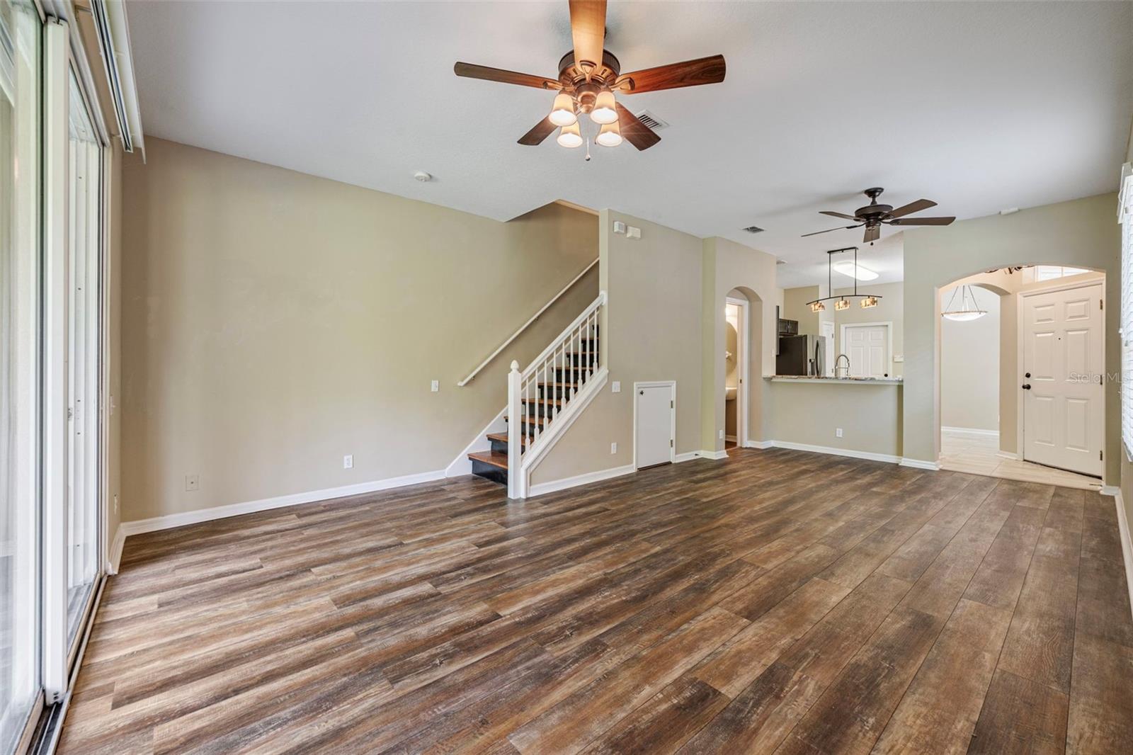Image 5 of 53 For 4140 Bismarck Palm Drive