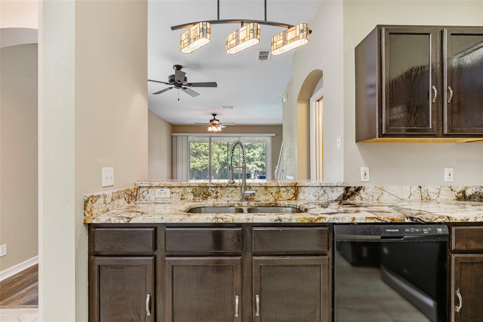 Image 9 of 53 For 4140 Bismarck Palm Drive
