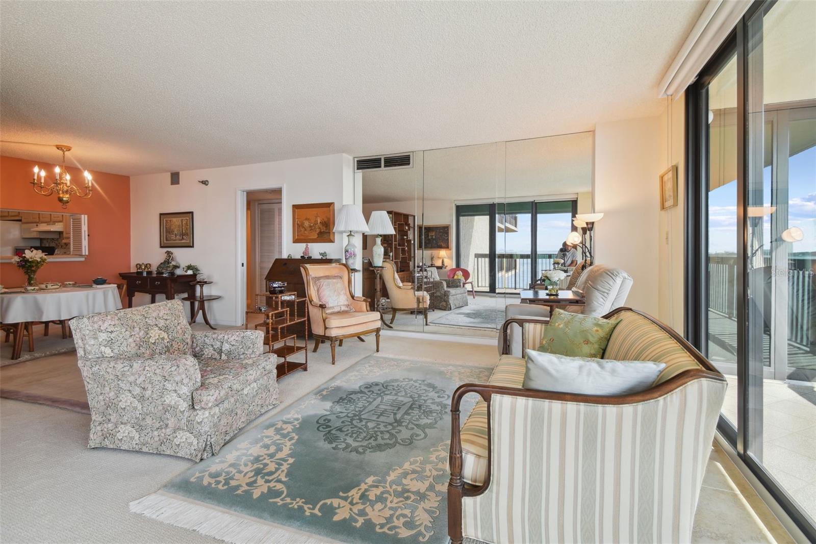Image 24 of 51 For 2413 Bayshore Boulevard 703