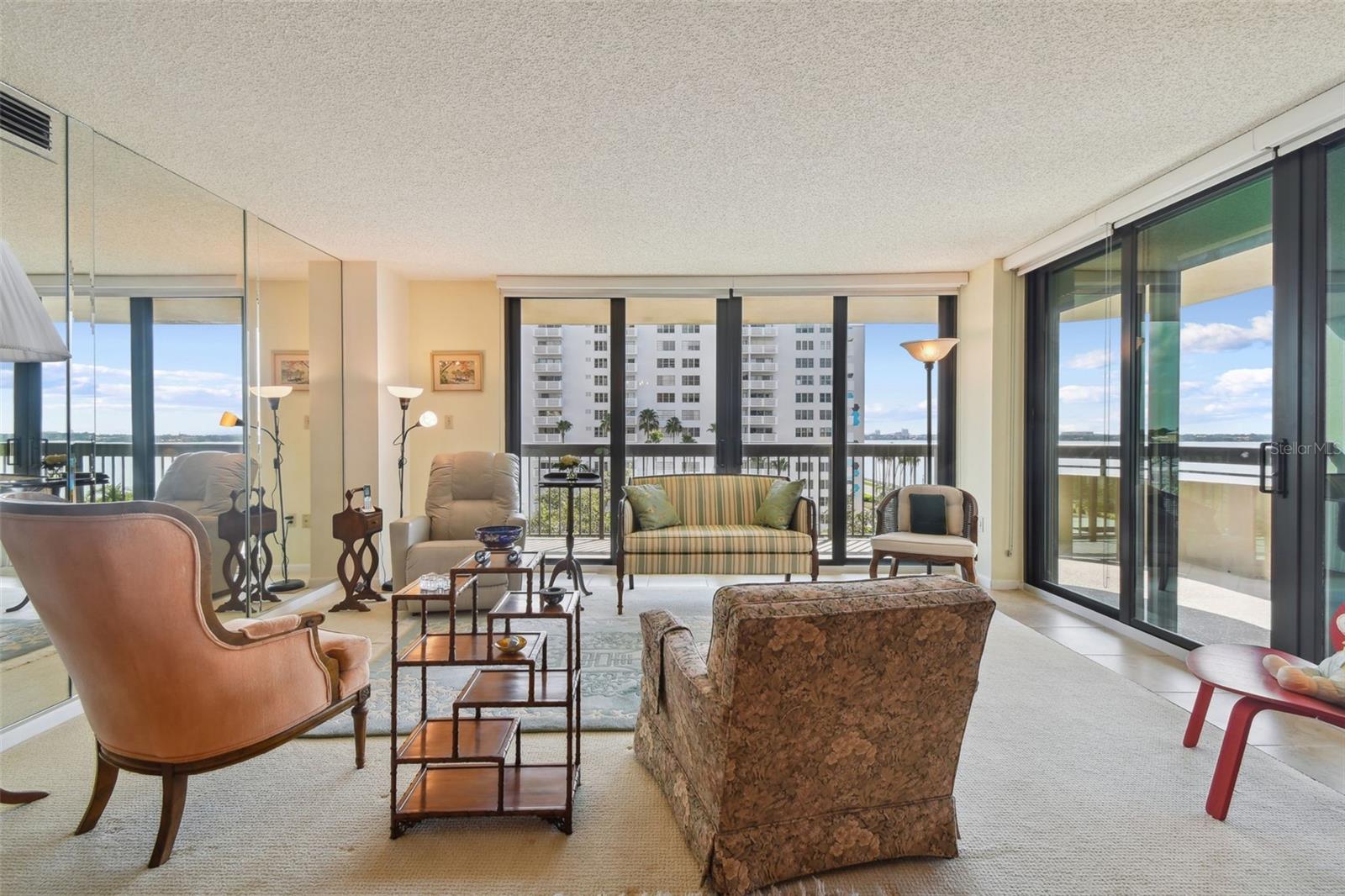 Image 27 of 51 For 2413 Bayshore Boulevard 703
