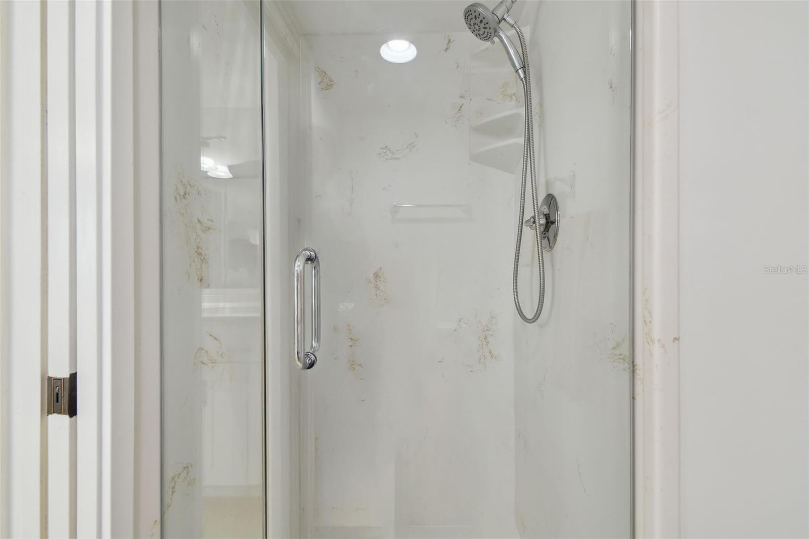 Image 37 of 51 For 2413 Bayshore Boulevard 703