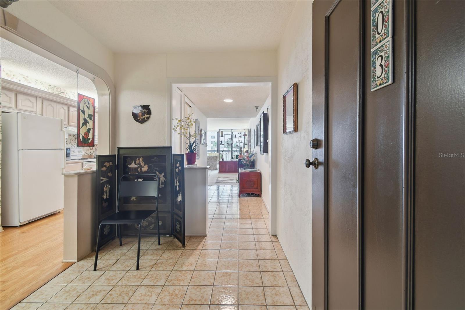 Image 7 of 51 For 2413 Bayshore Boulevard 703