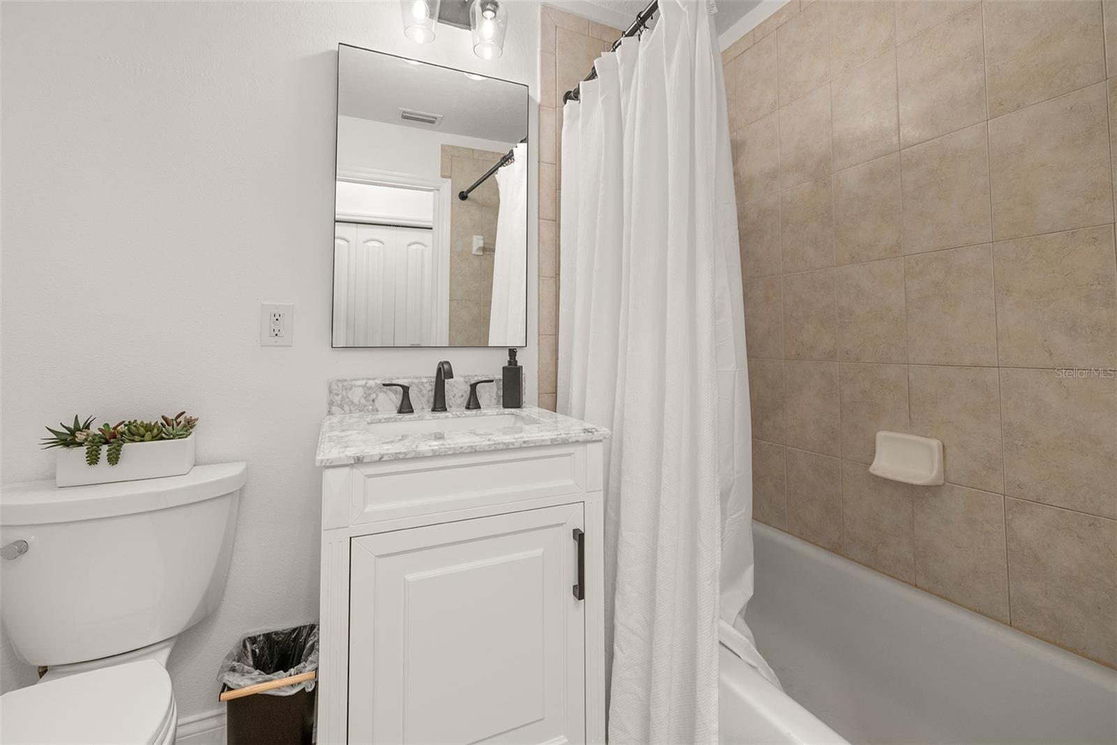 Image 30 of 34 For 111 Albany Avenue 7