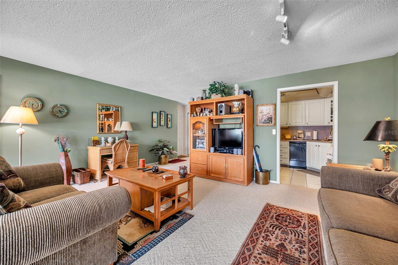 Image 19 of 56 For 215 Dogwood Circle 215