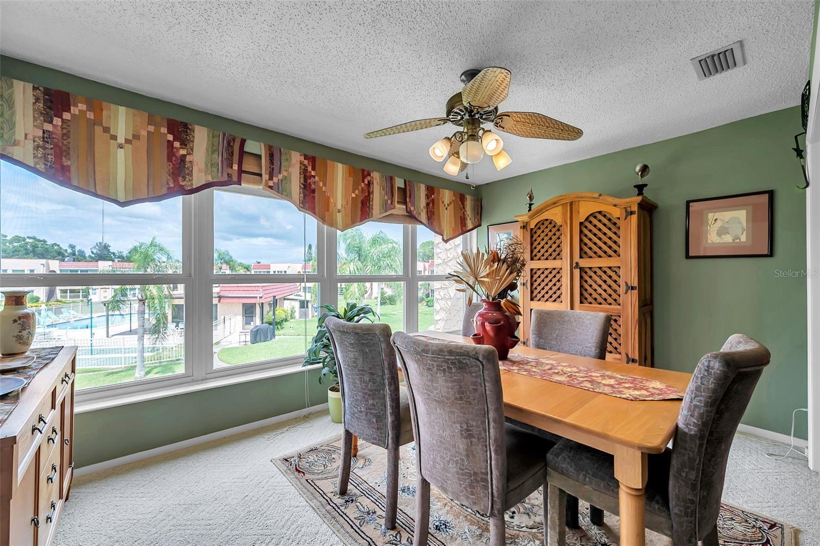 Image 20 of 56 For 215 Dogwood Circle 215