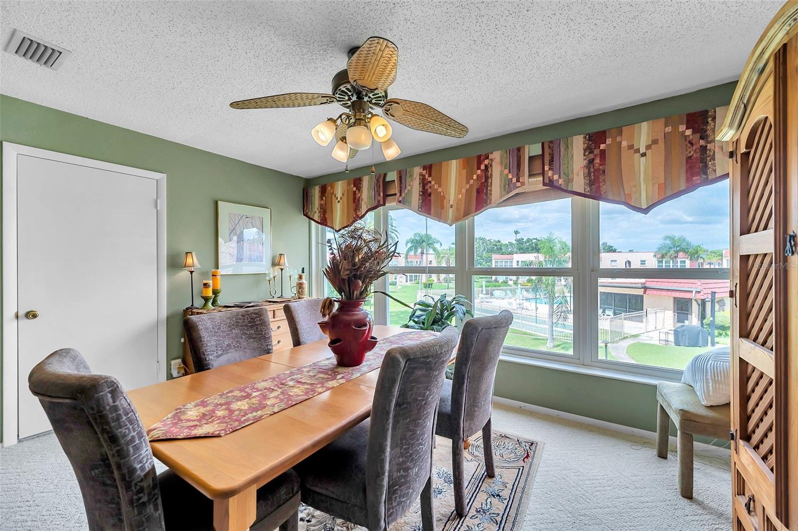 Image 21 of 56 For 215 Dogwood Circle 215