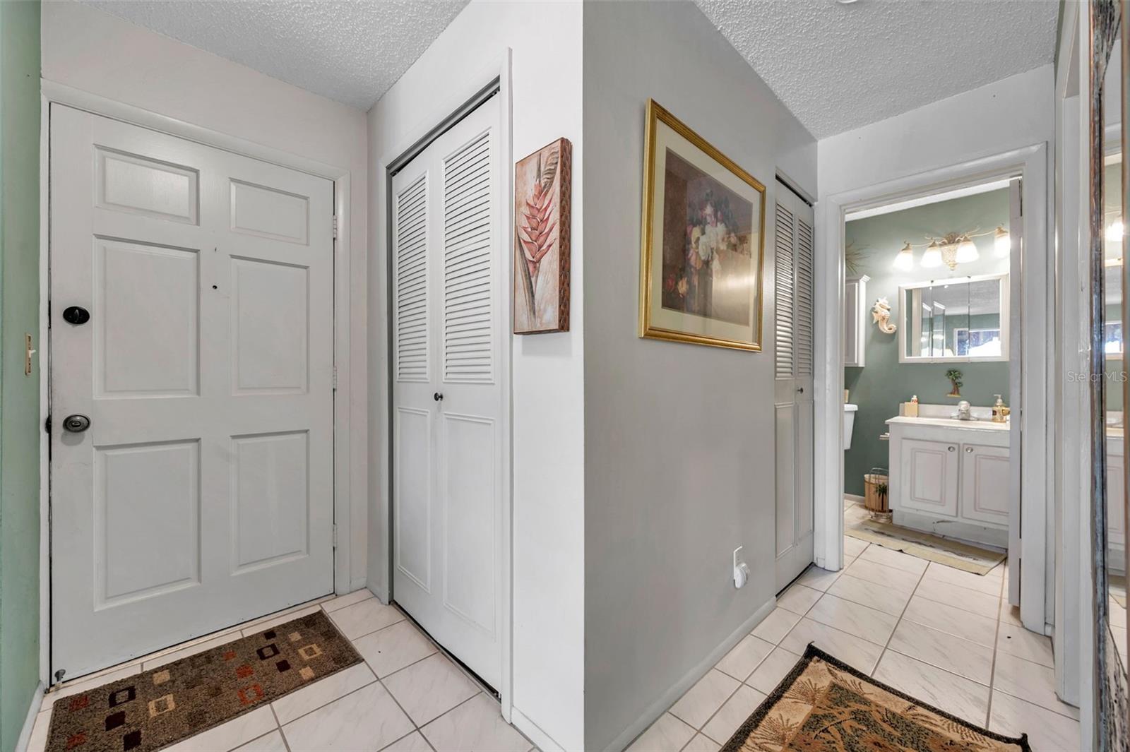 Image 7 of 56 For 215 Dogwood Circle 215
