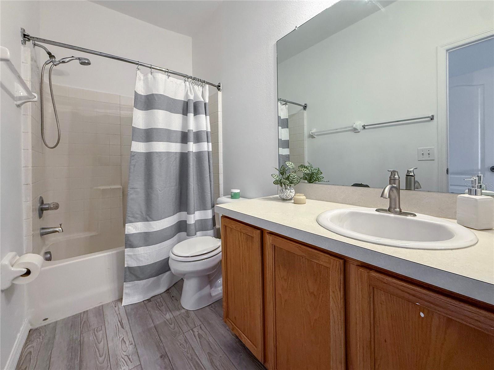 Image 11 of 21 For 12230 Foxmoor Peak Drive
