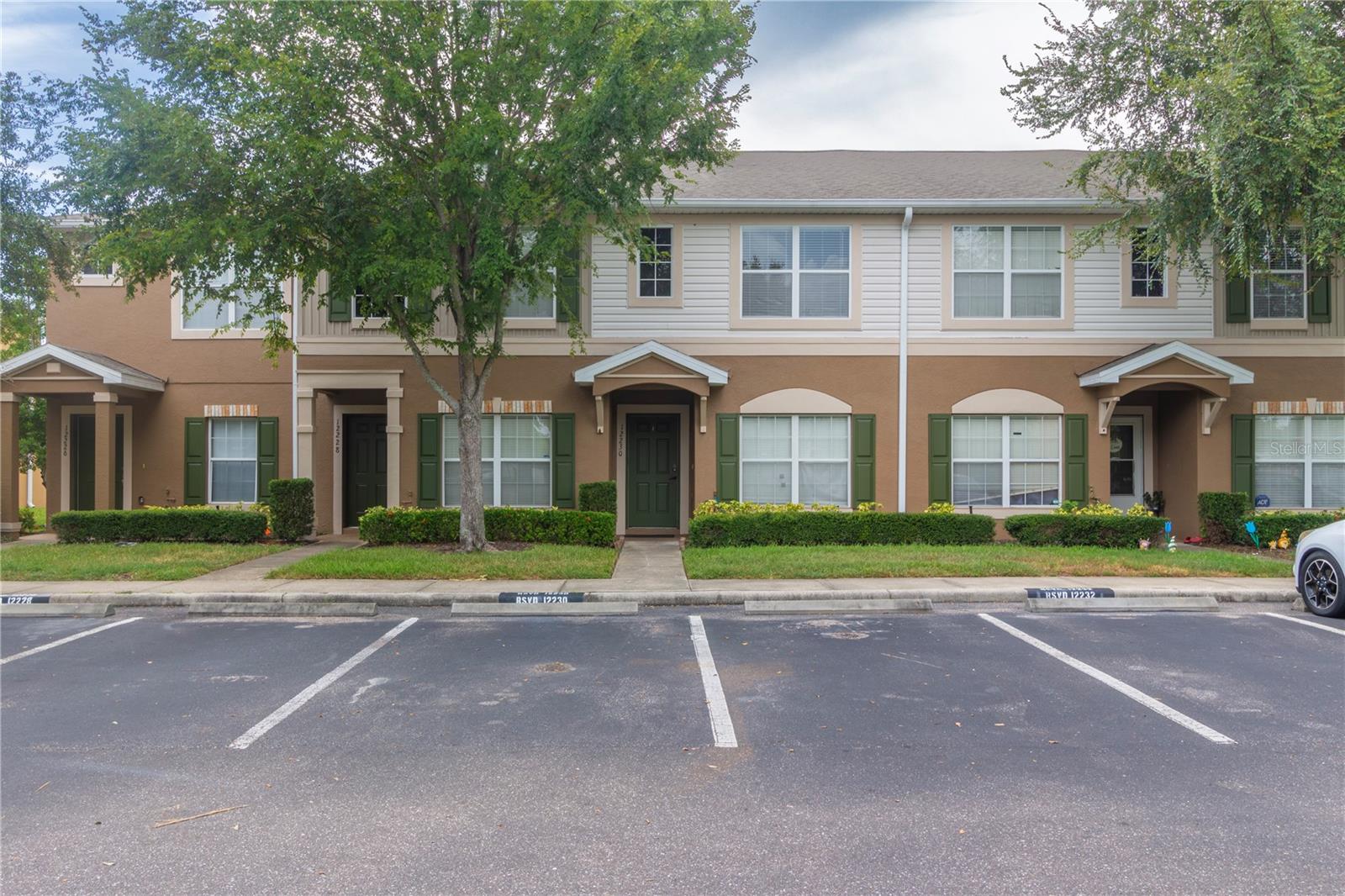 Image 15 of 21 For 12230 Foxmoor Peak Drive