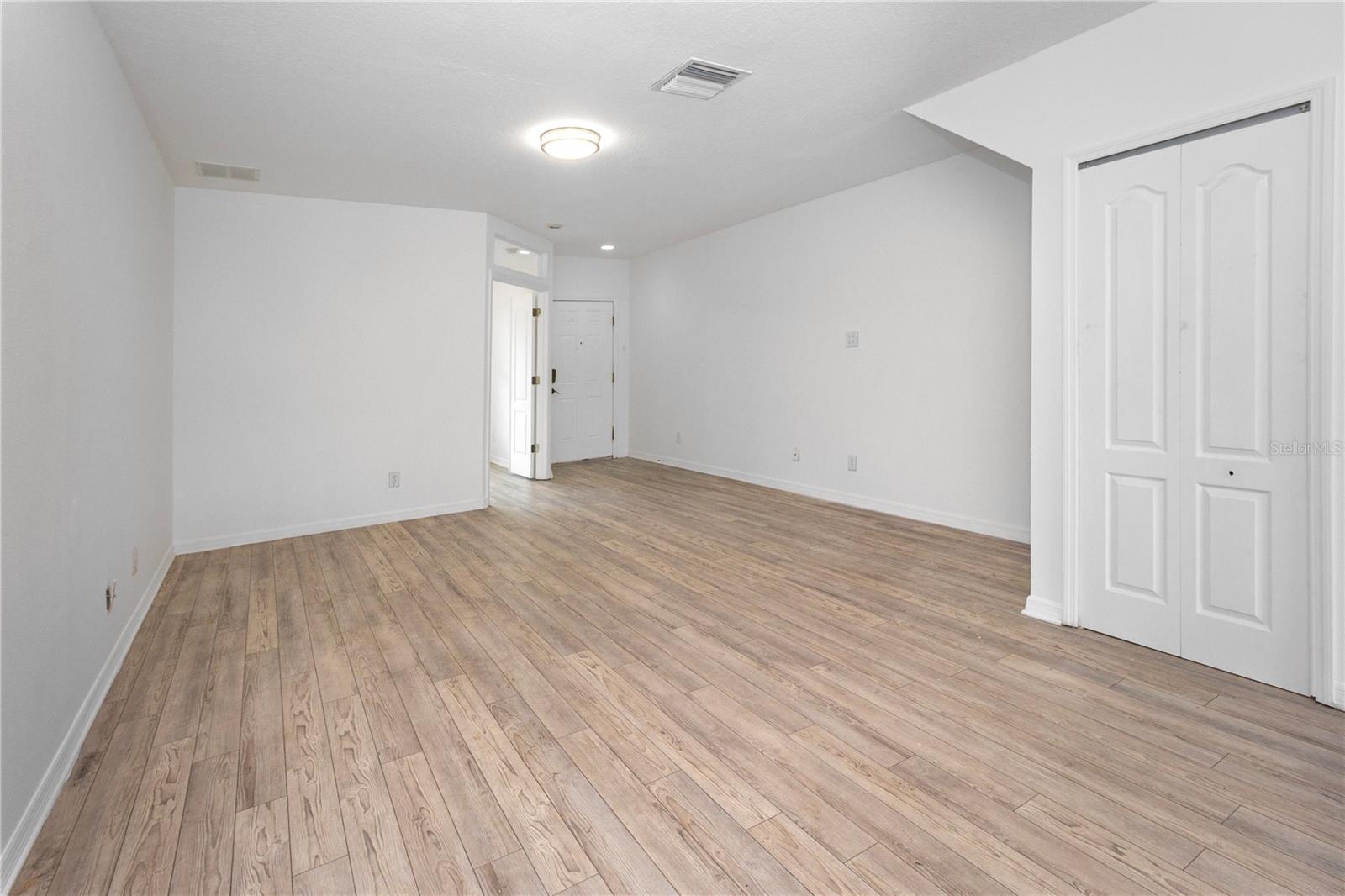 Image 5 of 21 For 12230 Foxmoor Peak Drive