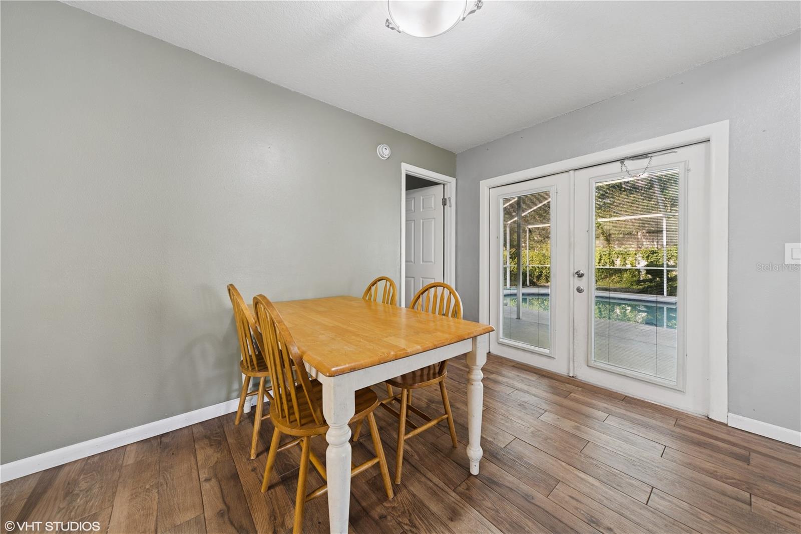 Image 21 of 27 For 4907 Country Aire Lane