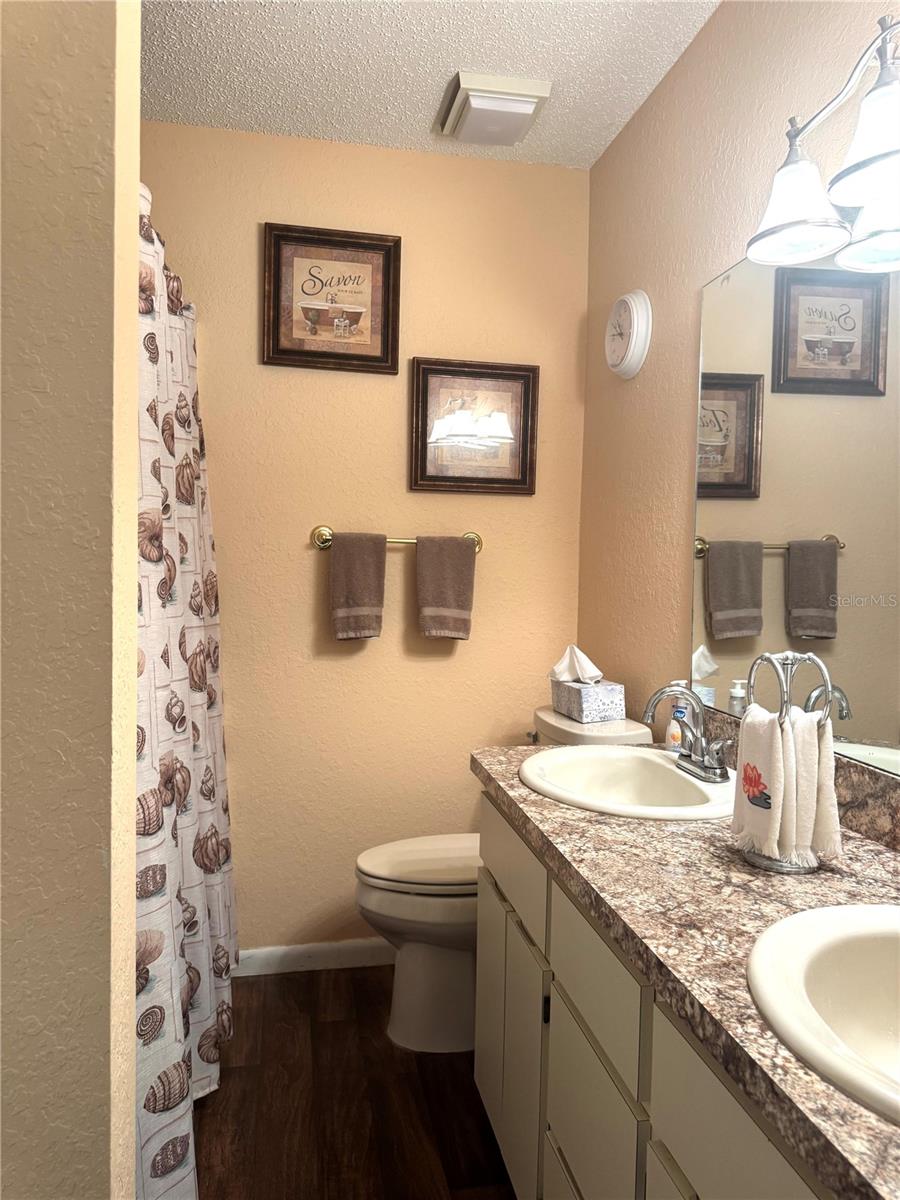 Image 11 of 24 For 475 Landing Boulevard