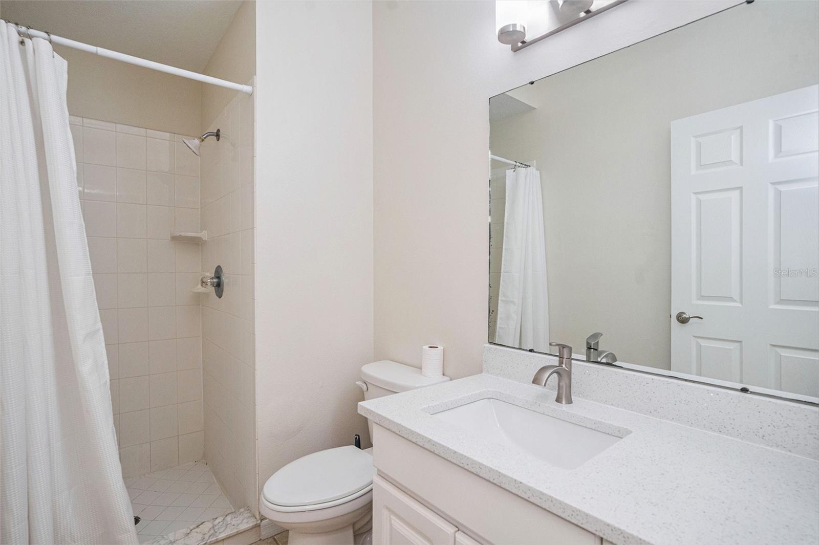Image 10 of 17 For 16909 Falconridge Road