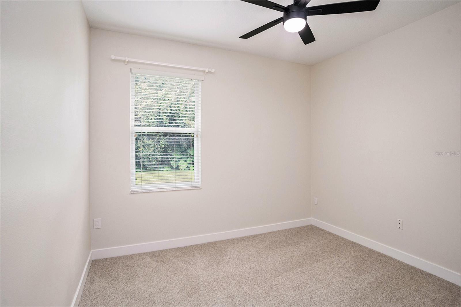 Image 13 of 17 For 16909 Falconridge Road