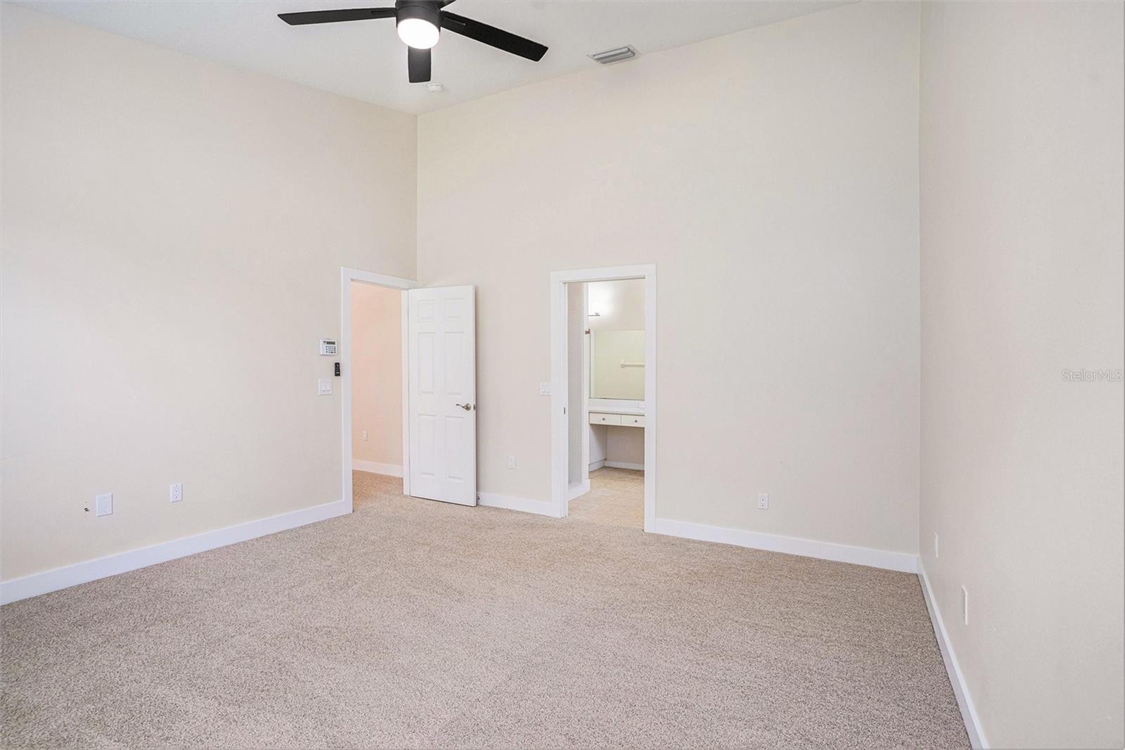 Image 15 of 17 For 16909 Falconridge Road