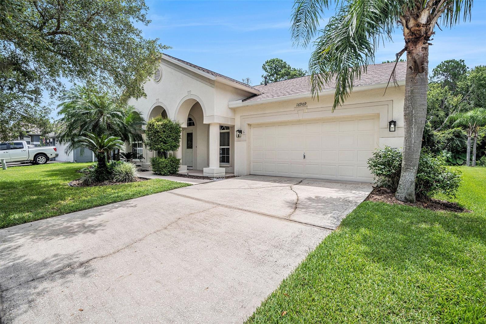 Image 2 of 17 For 16909 Falconridge Road