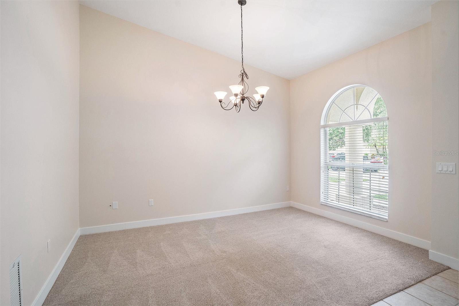 Image 9 of 17 For 16909 Falconridge Road