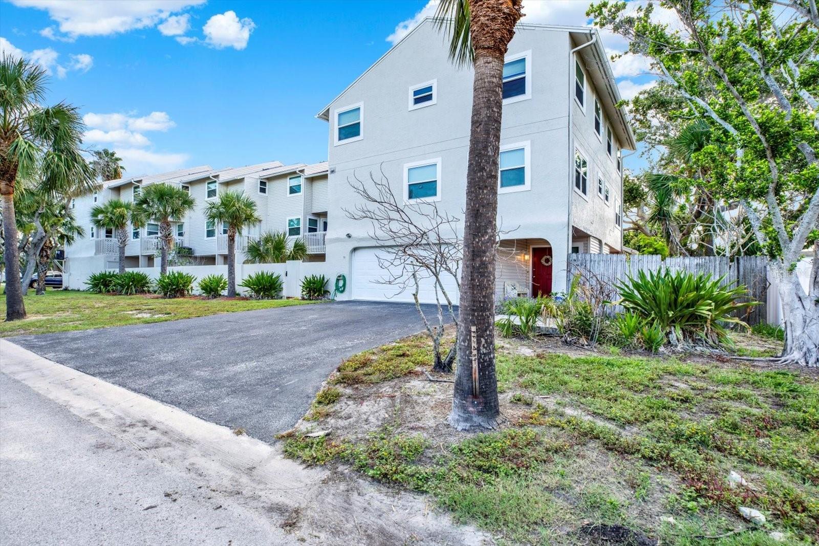 Image 10 of 40 For 812 Gulf Boulevard