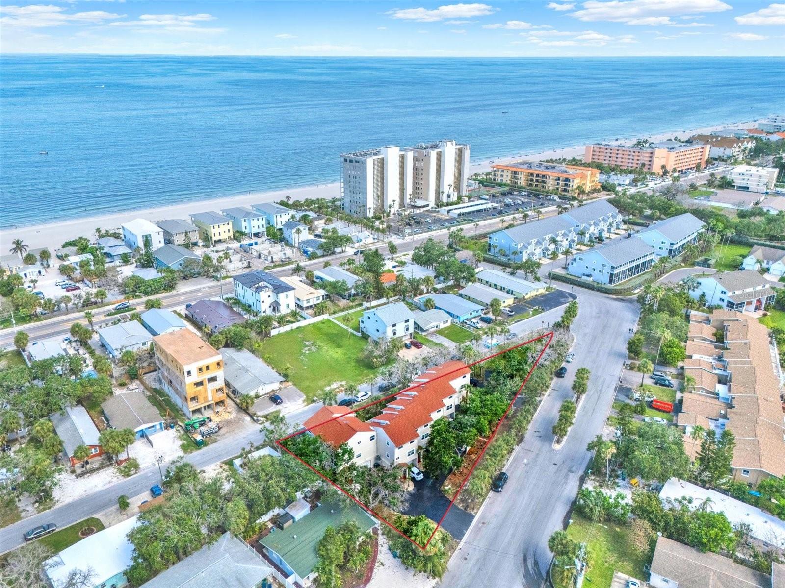 Image 26 of 40 For 812 Gulf Boulevard